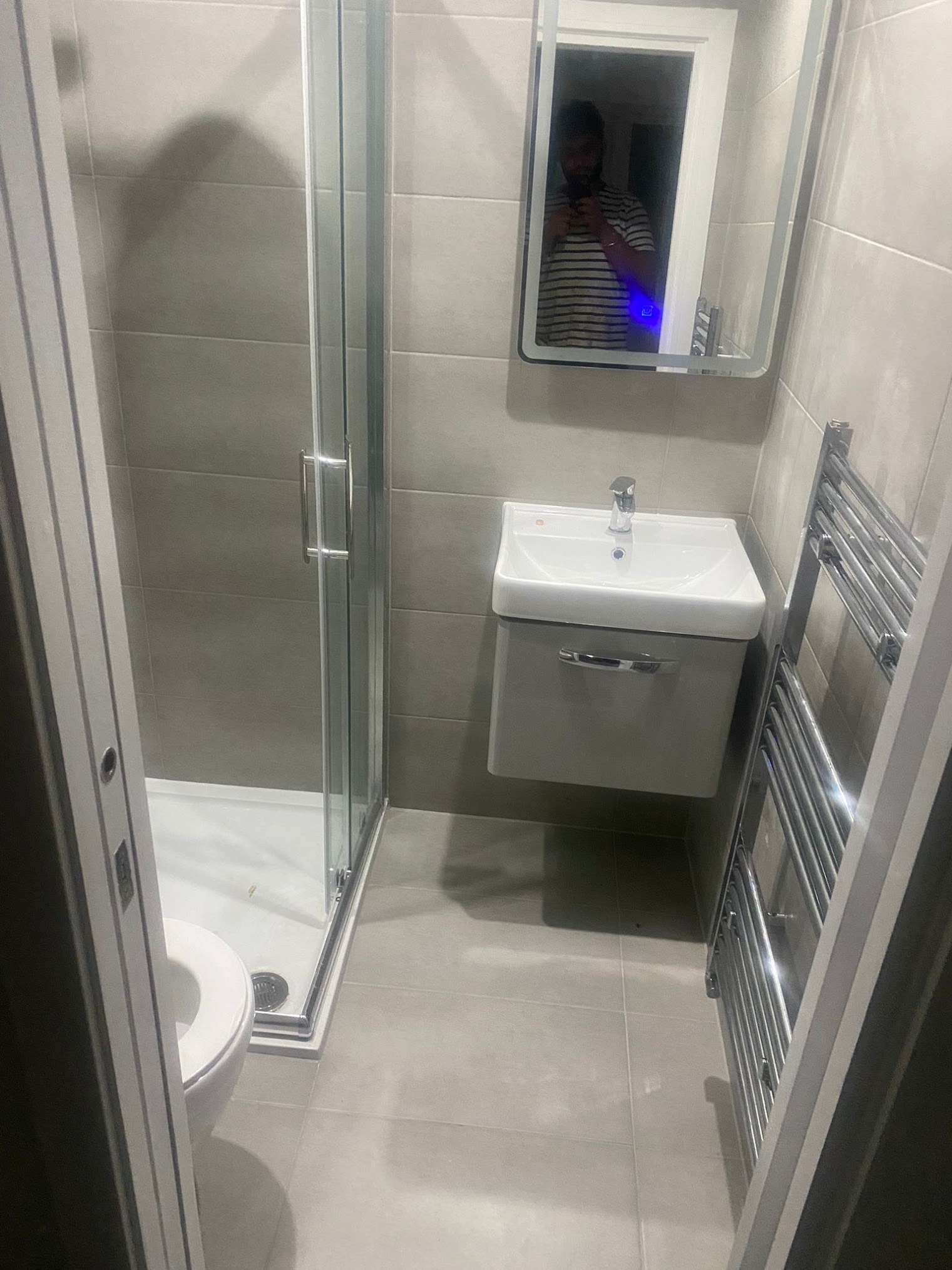 Bath fitting